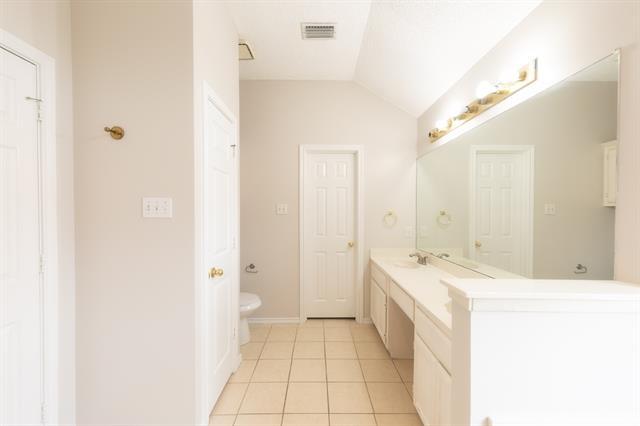 Building Photo - 3031 Renaissance Ct