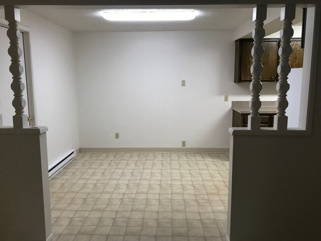 Building Photo - 5129 SE Cesar Estrada Chavez Blvd