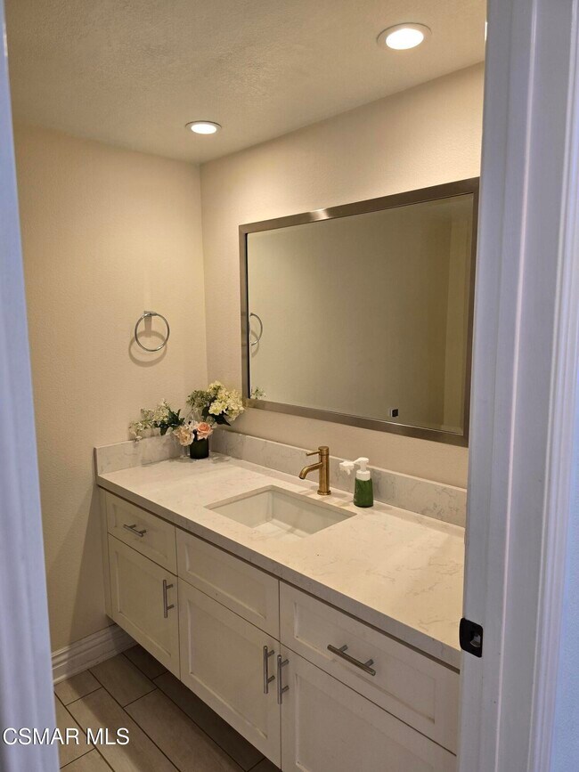 Building Photo - 3017 Klamath Ave