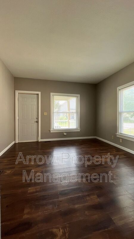 Building Photo - 2508 Dudley St