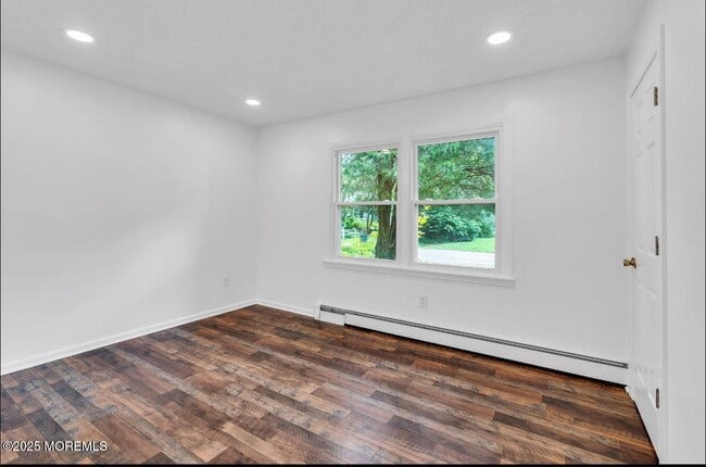 Building Photo - 43 3rd St