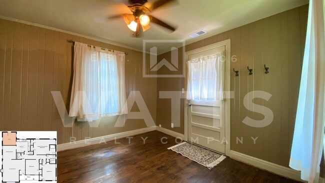 Building Photo - Beautiful Cottage Home located in Homewood