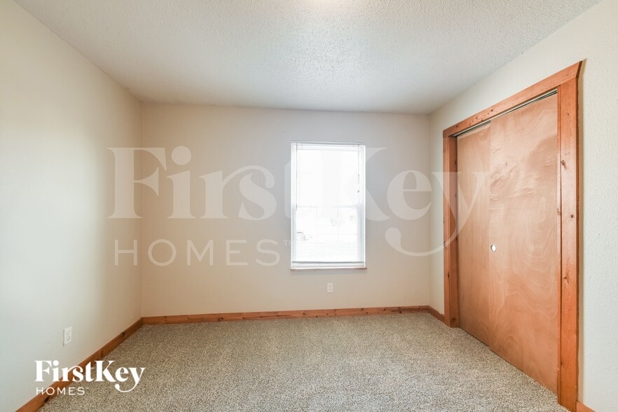 Building Photo - 2312 Westmere Dr