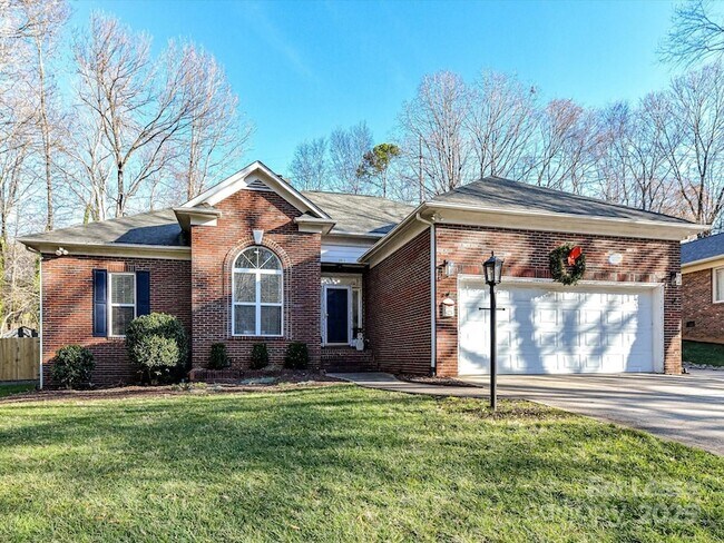 Building Photo - 6915 Pleasant Dr