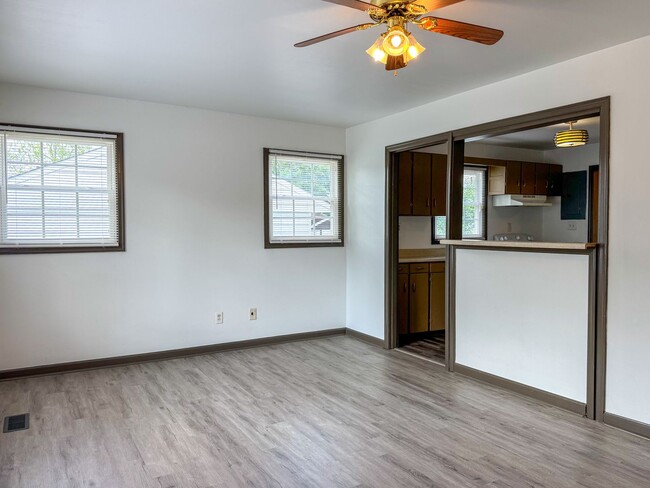 Building Photo - 1307 Tabb Ave