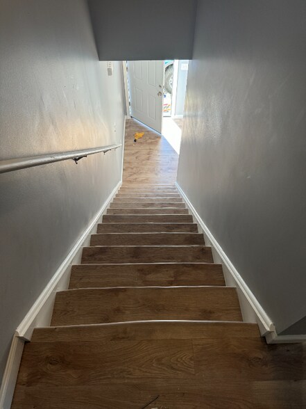 Building Photo - 183 Prospect St