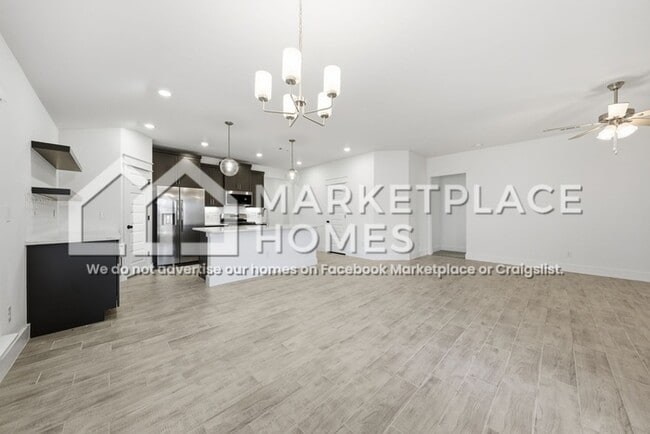 Building Photo - 10812 S 274th E Ave