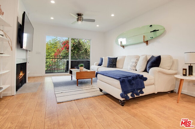 Building Photo - 6476 Cavalleri Rd