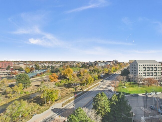 Building Photo - 3100 E Cherry Creek S Dr