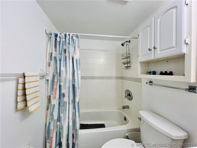 Building Photo - 9400 S Ocean Dr