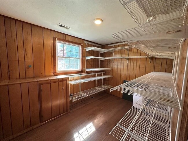 Building Photo - 11 Pocono Rd