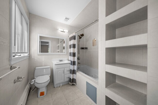 Building Photo - 9 Sterling Pl