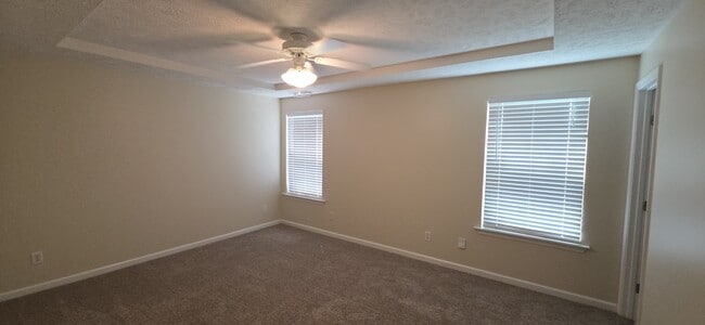 Building Photo - 528 McKean Dr