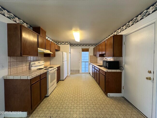 Building Photo - 1365 Akard Dr