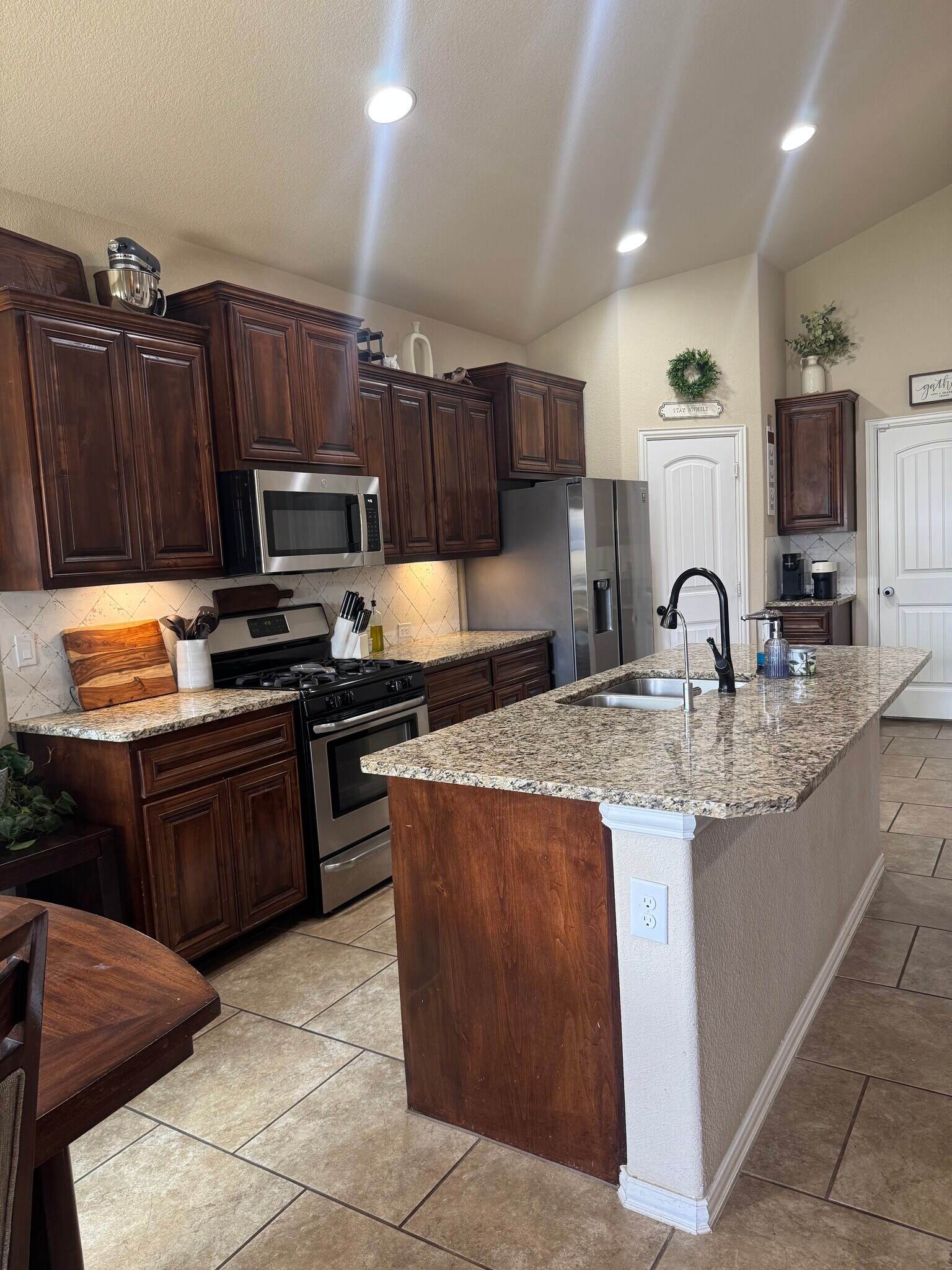 Building Photo - 6615 Colony Rd