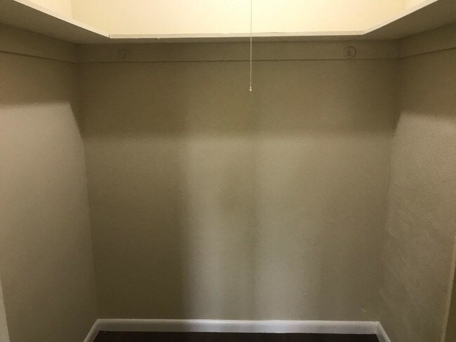 Building Photo - 5205 Eadie Pl