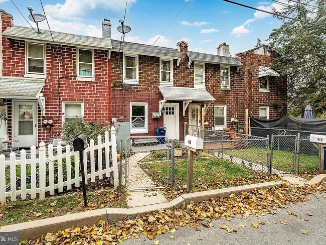 Building Photo - 40 Beech St