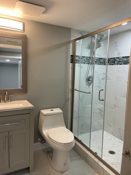 Basement Full Bath - 5013 Nantucket Rd