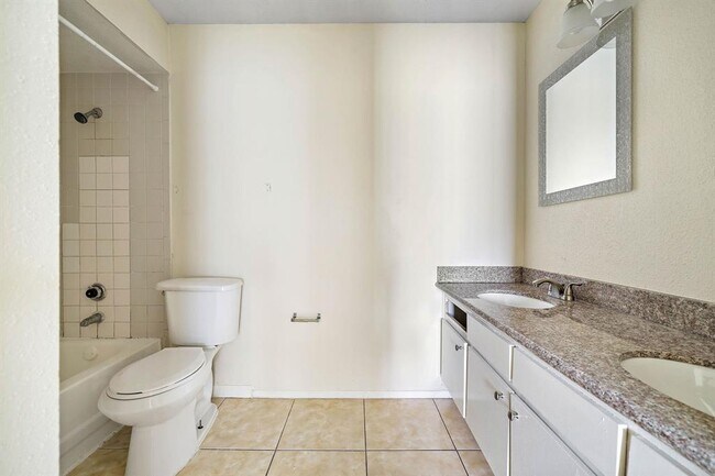 Building Photo - 12618 Ashford Meadow Dr