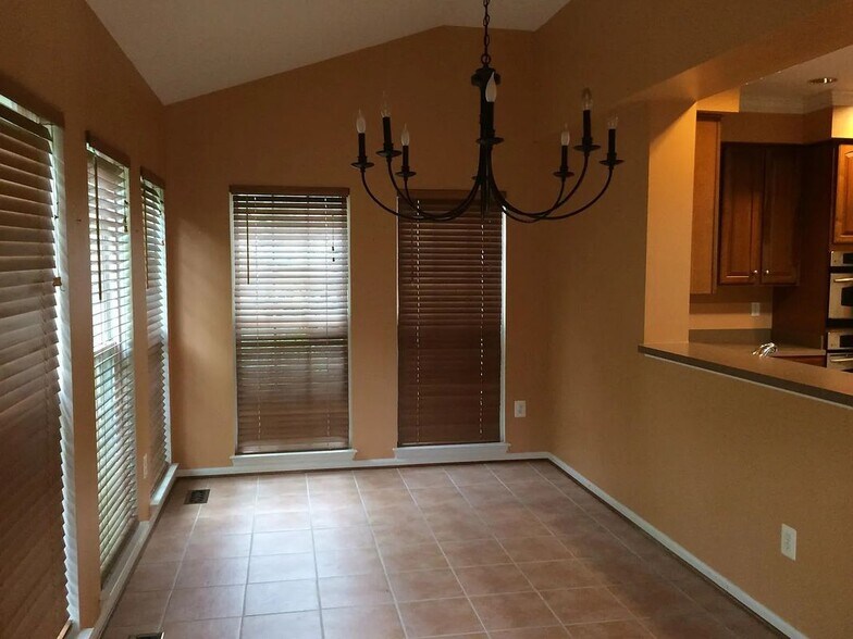 Building Photo - 4055 Carrick Ct