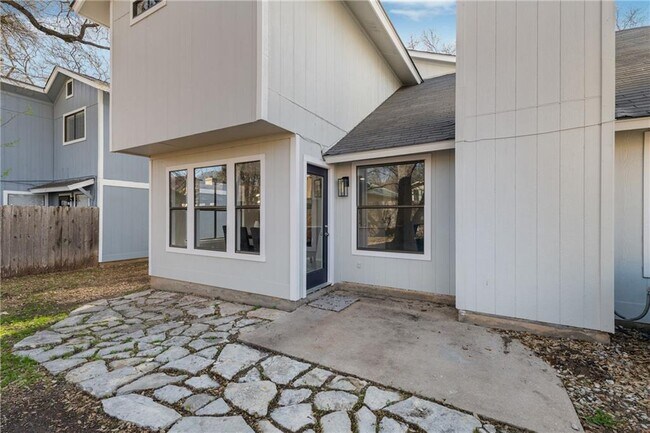 Building Photo - 12804 Modena Trail