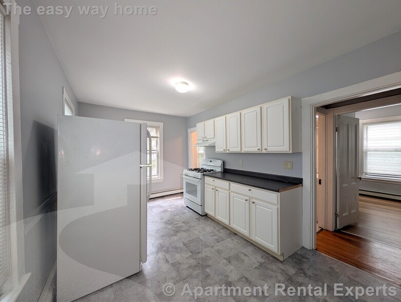 Primary Photo - 322 Beacon St