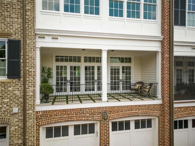 Building Photo - 117 McKnight Dr