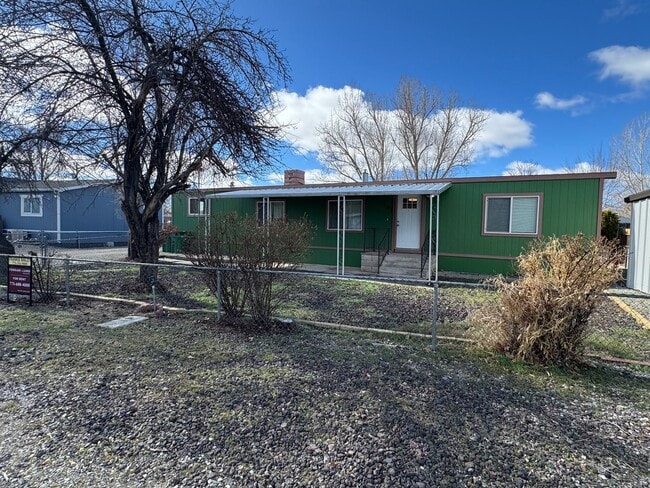 Building Photo - Manufactured home in Lemmon Valley- 3-bedroom 2 bath, huge yard! Pet friendly!
