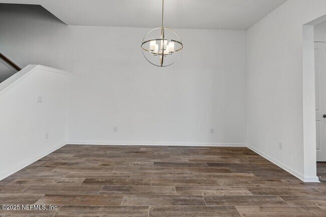 Building Photo - 475 Marquesa Cir