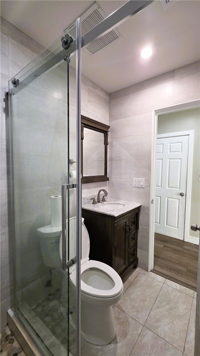 Building Photo - 2431 N Lamer St