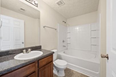 Building Photo - 5304 Fairington Club Dr