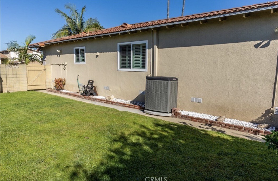 Building Photo - 24314 Berendo Ave