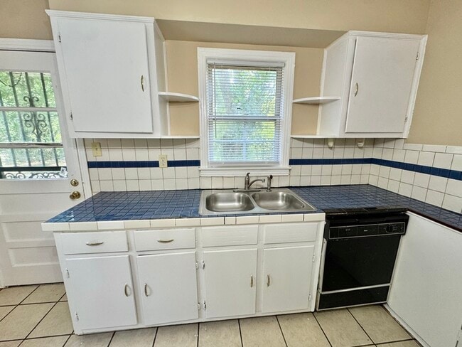 Building Photo - 3542 Millington Rd