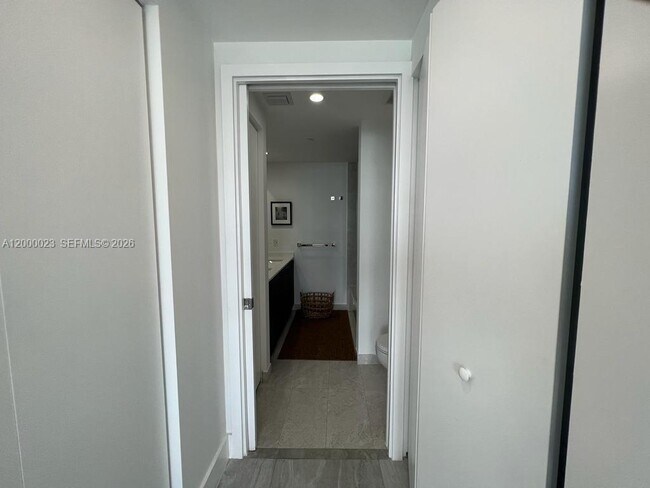 Building Photo - 488 NE 18th St