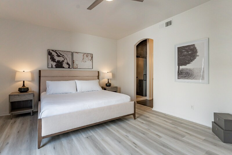 Building Photo - 7829 N 21st Ave