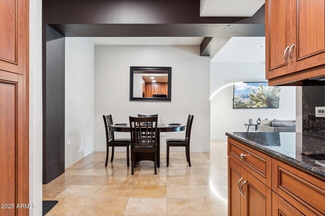 Building Photo - 7161 E Rancho Vista Dr