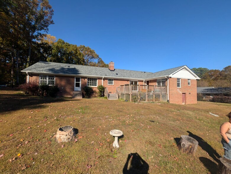 Building Photo - 8913 Oneal Rd