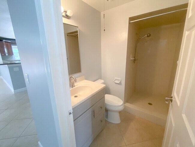 Building Photo - 7607 S Sherrill St