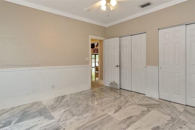 Building Photo - 3500 Fairfax Ln