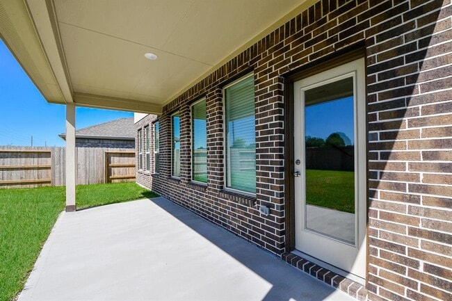 Building Photo - 2932 Tantara Dr