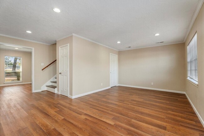 Building Photo - 20361 Fieldtree Dr