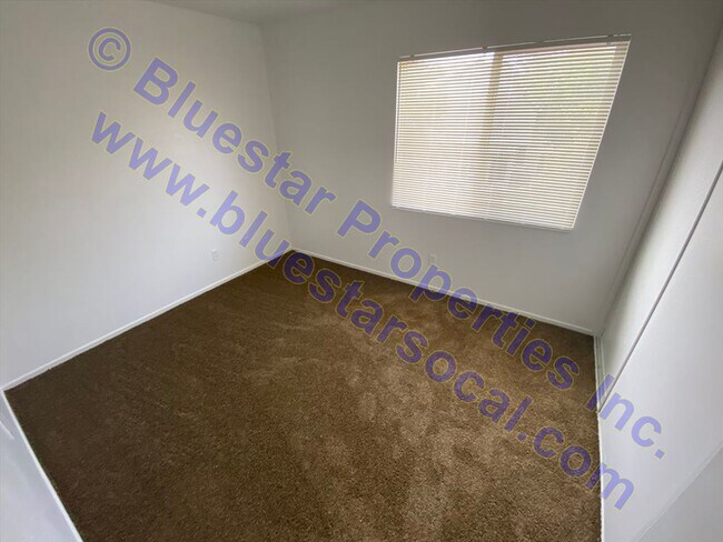 Building Photo - 15096 Roan Cir