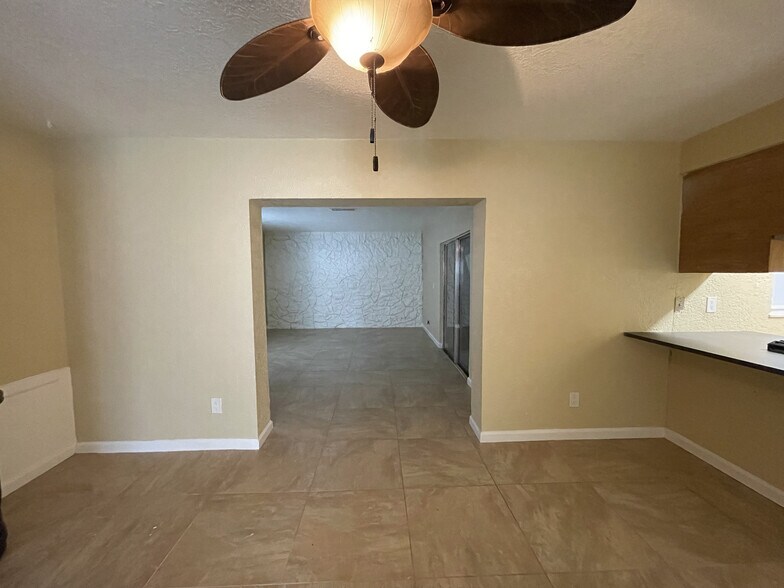 Building Photo - 3211 Jersey Ct