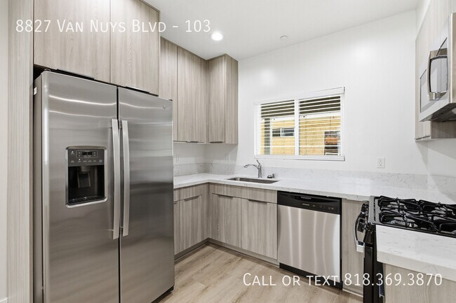 Building Photo - 8827 Van Nuys Blvd