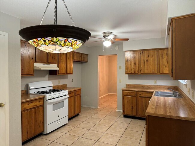 Building Photo - 11715 Birchbark Trail