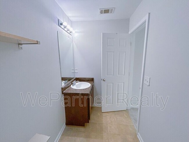 Building Photo - 3459 Dianthus Ln NW
