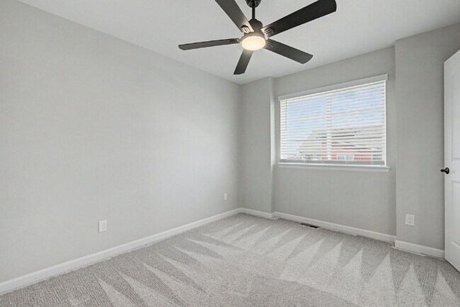 Building Photo - 1554 Rose Quartz Heights