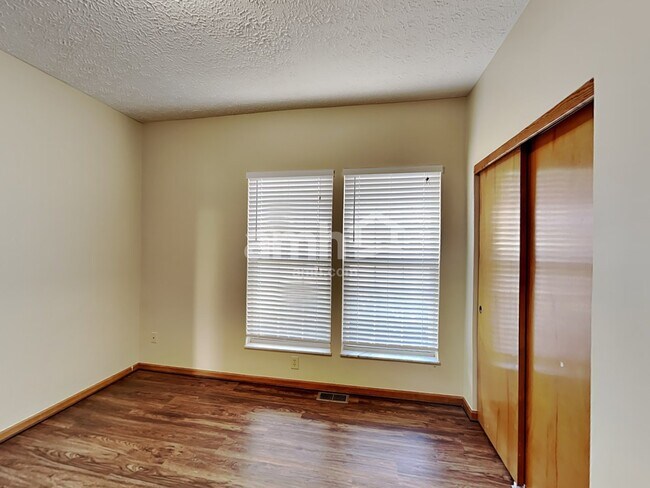 Building Photo - 8845 Amaranth Ct