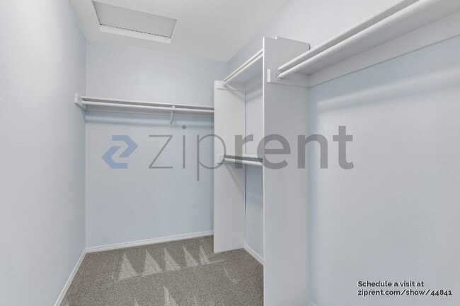 Building Photo - 2744 NW Upshur St