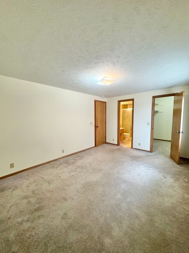 Building Photo - 2675 N 93rd St